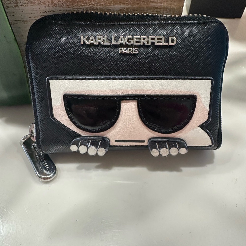 Karl Lagerfeld Black Wallet with Stylized Face Design and Zip Closure